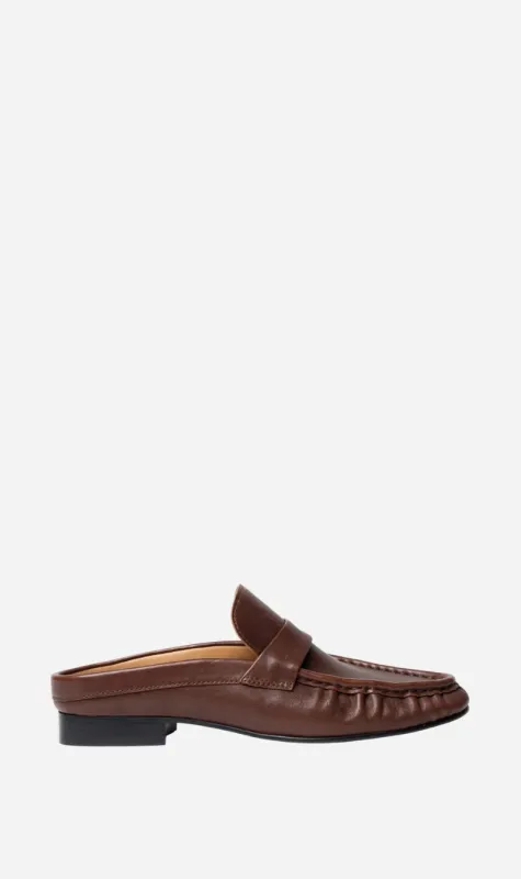 La Tribe | Naomi Mule - Cognac made by Sisters & Co