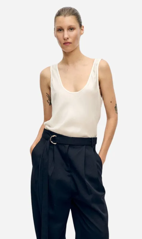 Silk Laundry | Scoop Neck Tank - White made by Silk Laundry
