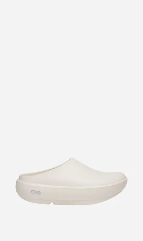 OOFOS | OOcloog Plus - Chalk made by OOFOS