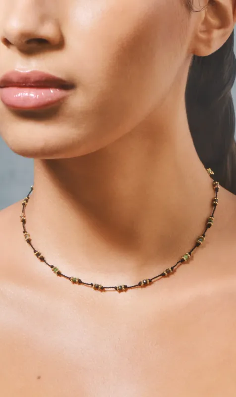 Tityaravy | Lotus Necklace - Noir/Rubis Zoïsite sold by Sister & Co