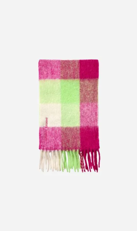 Samsøe Samsøe | Alex Scarf - Fuchsia Ch. sold by Sister & Co