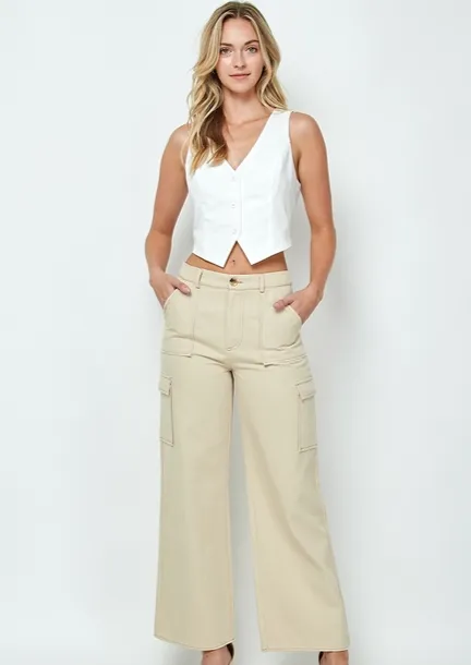 Zalia Cropped Tux Vest | White sold by Bella Chic product image thumbnail 4