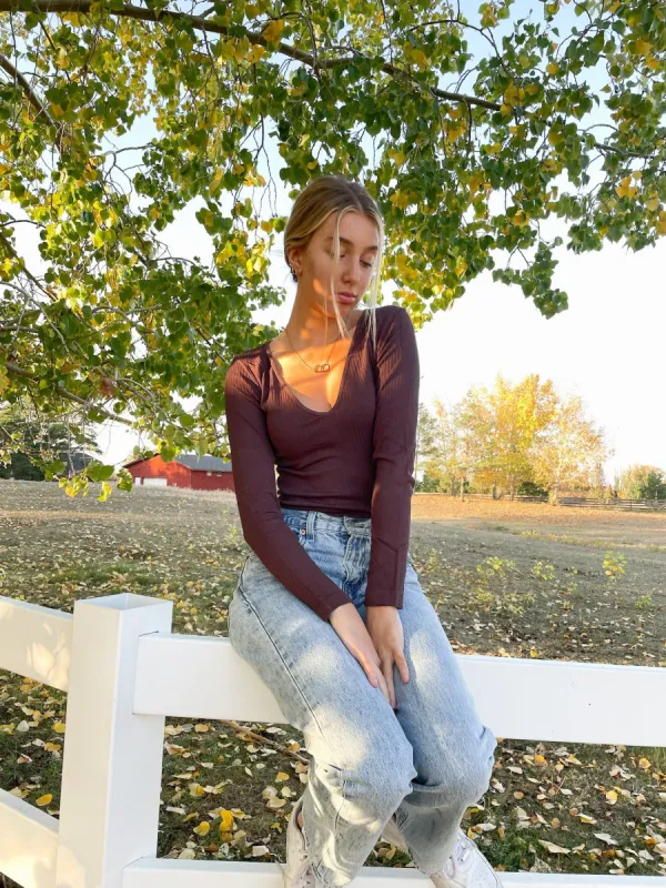 Seamless Rib Deep V-Neck Top | Brown sold by Bella Chic