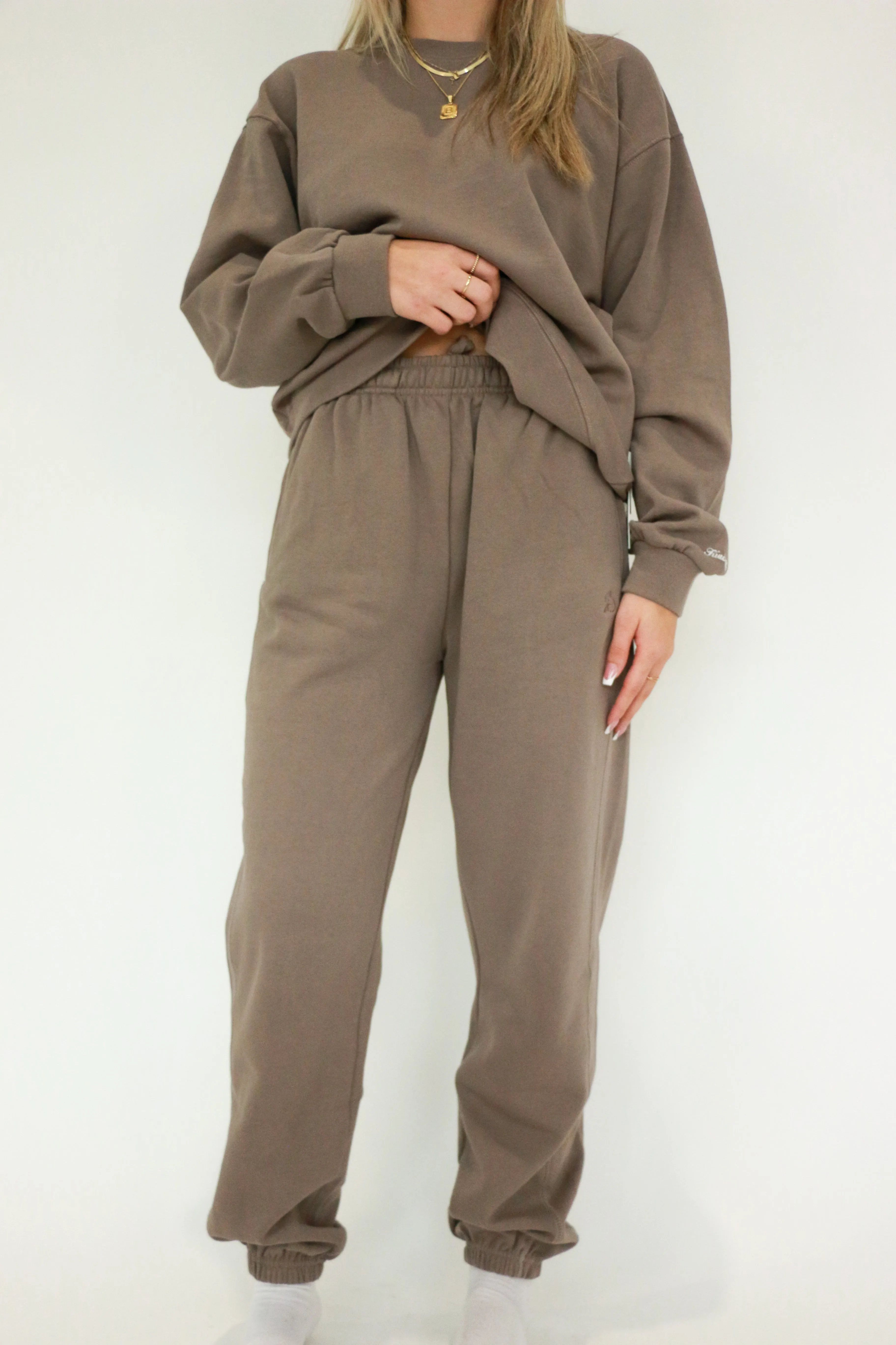 Perfect Sweatpants 2.0 | Taupe sold by Bella Chic