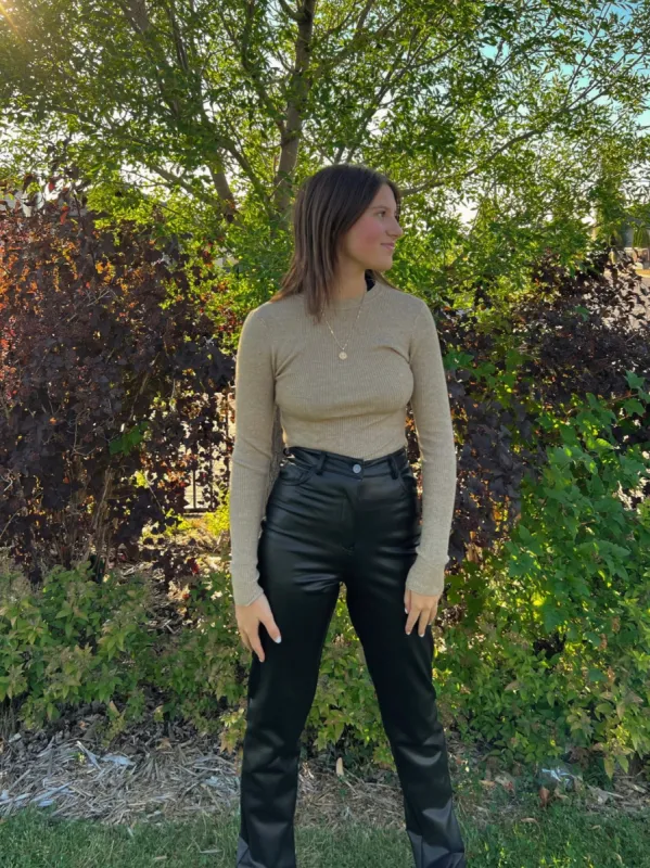 Polly Rib Crew Neck | Dune Mel sold by Bella Chic