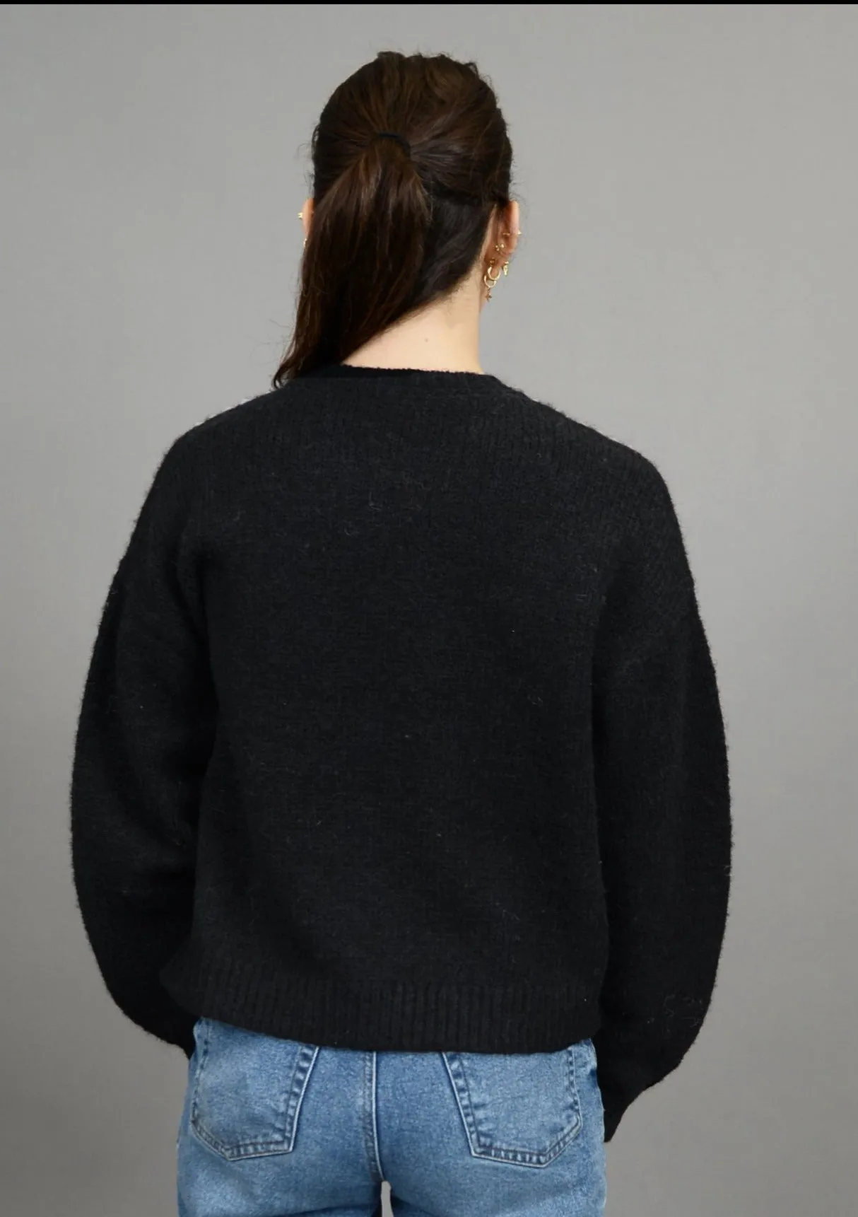 Liseotte Long Sleeve Crew Neck Pull-Over | Black sold by Bella Chic product image thumbnail 3