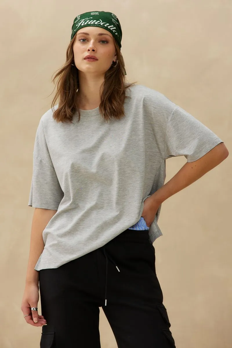 Long Boxy Tee | Heather Grey sold by Bella Chic