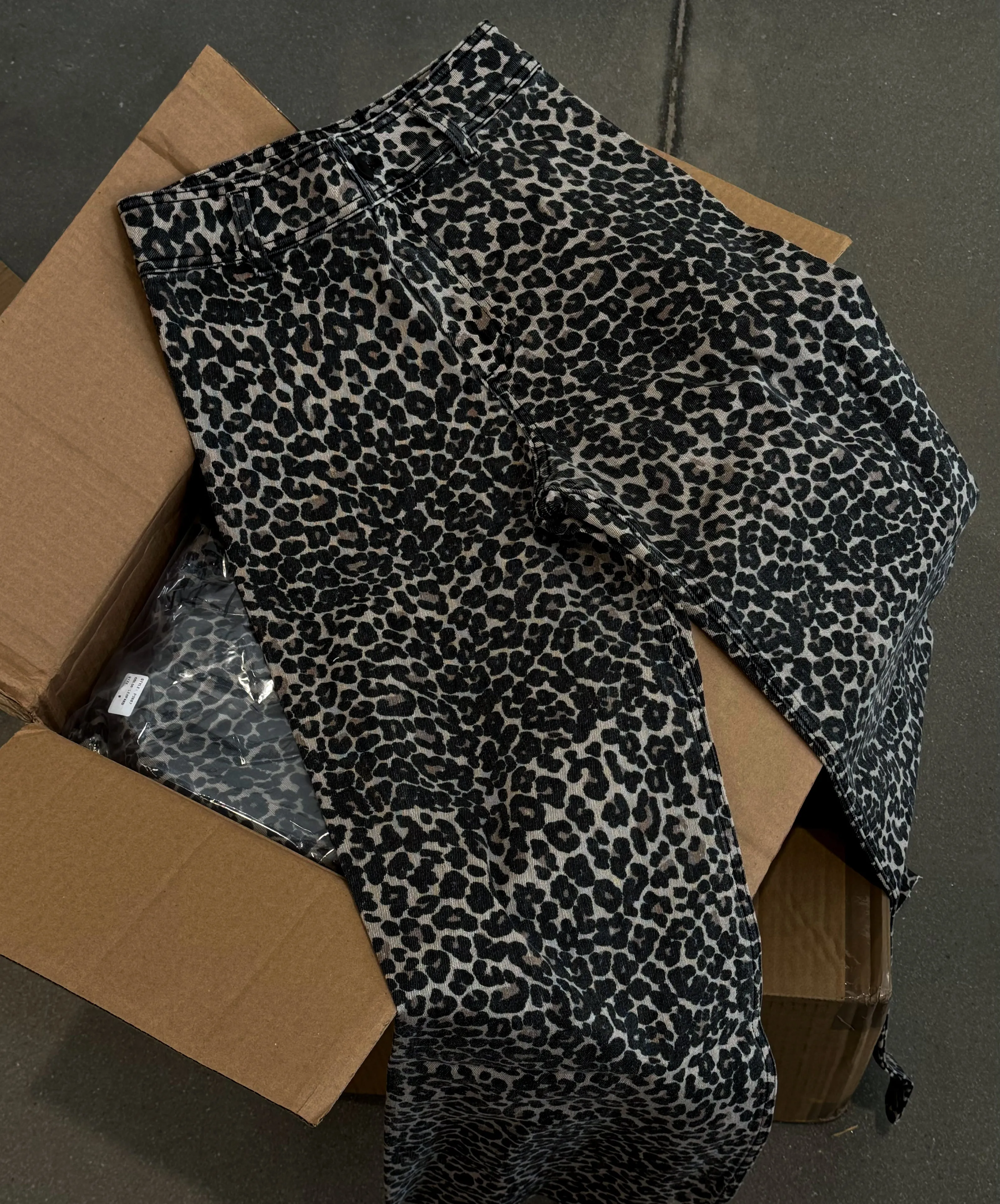 Leopard Chic Pant sold by Bella Chic product image thumbnail 2