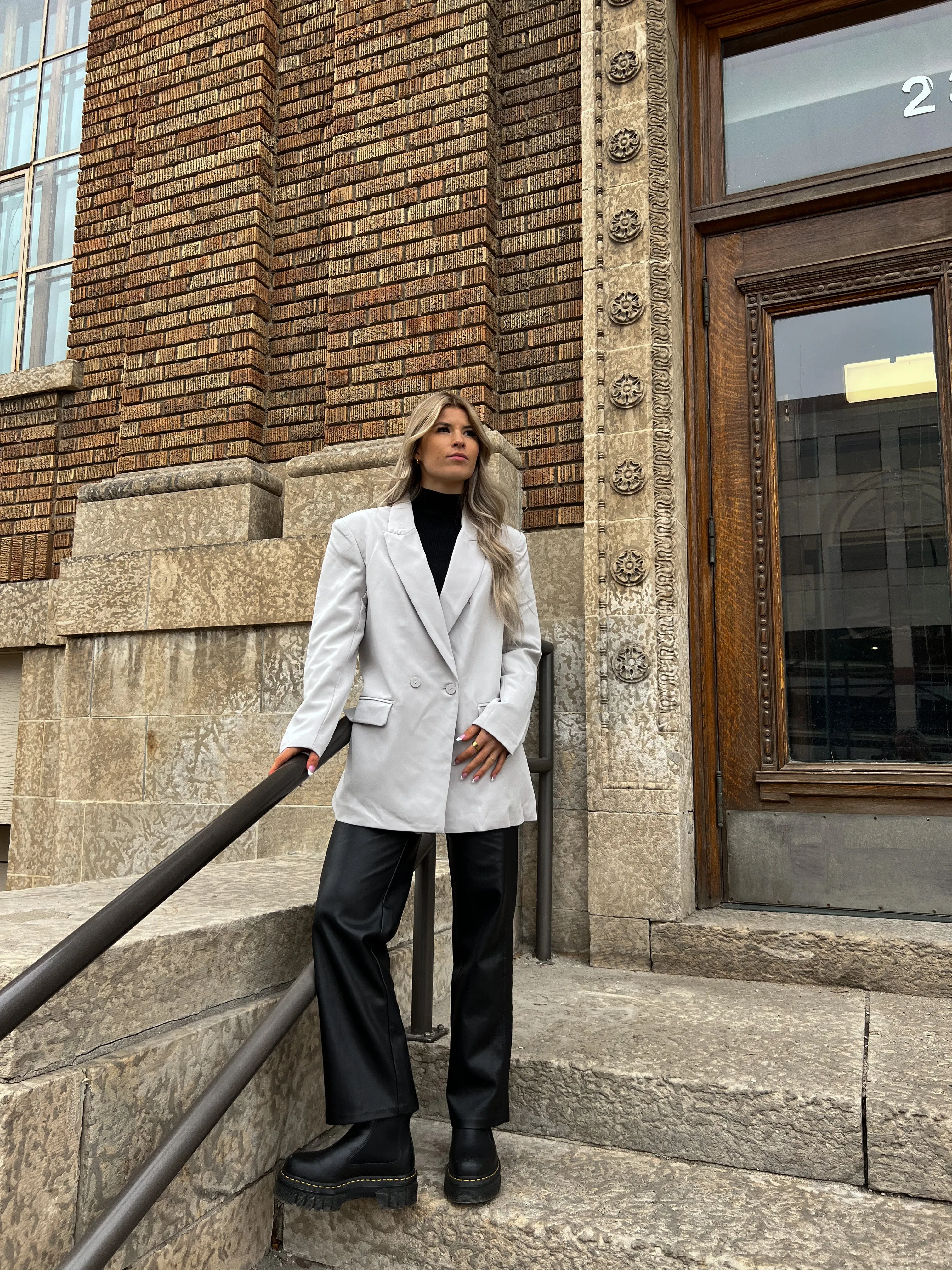 Effortless Blazer | Light Grey sold by Bella Chic product image thumbnail 3