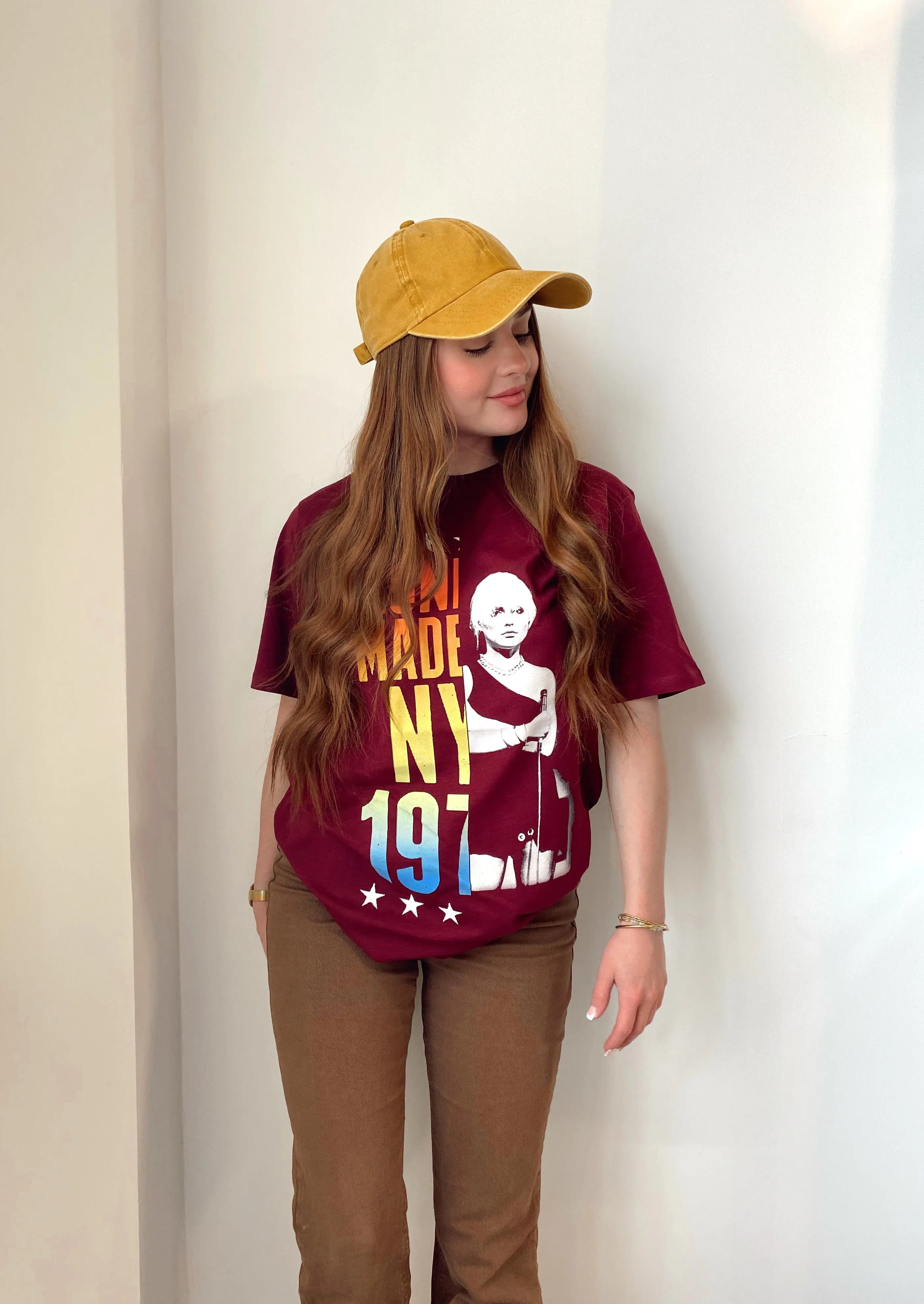 NY Blondie Split Graphic Tee | Maroon sold by Bella Chic product image thumbnail 3
