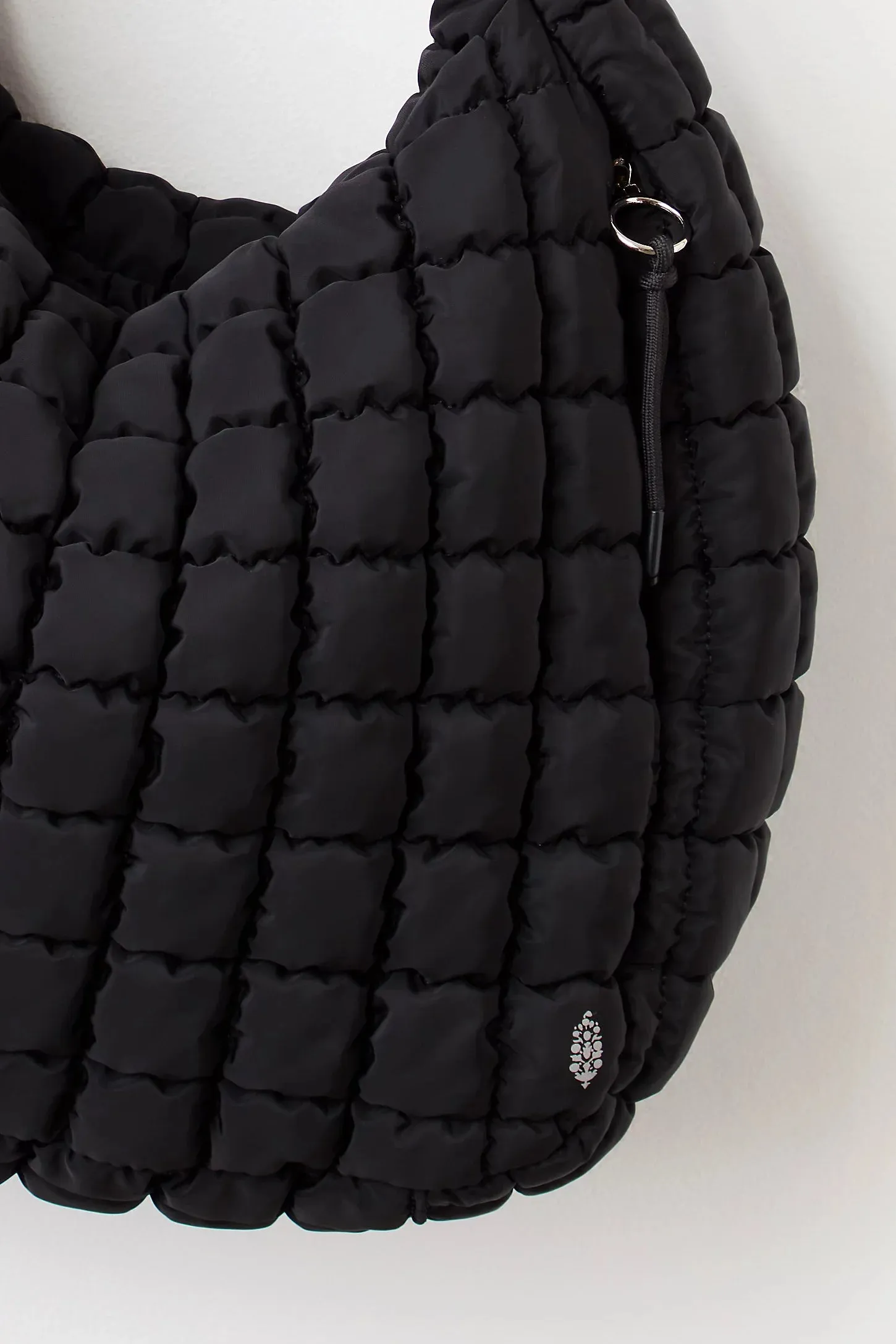 Quilted Carryall Bag sold by Bella Chic product image thumbnail 4