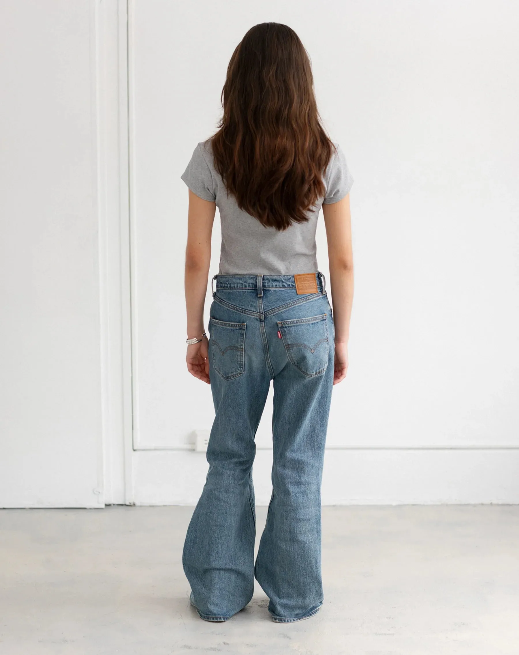 The Ribbed Fitted Tee sold by Bella Chic product image thumbnail 5