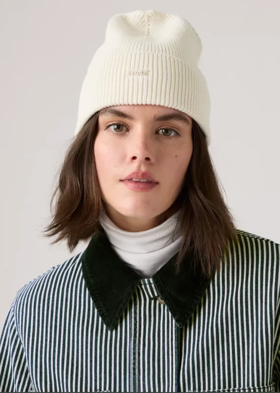 Essential Beanie made by Levi's