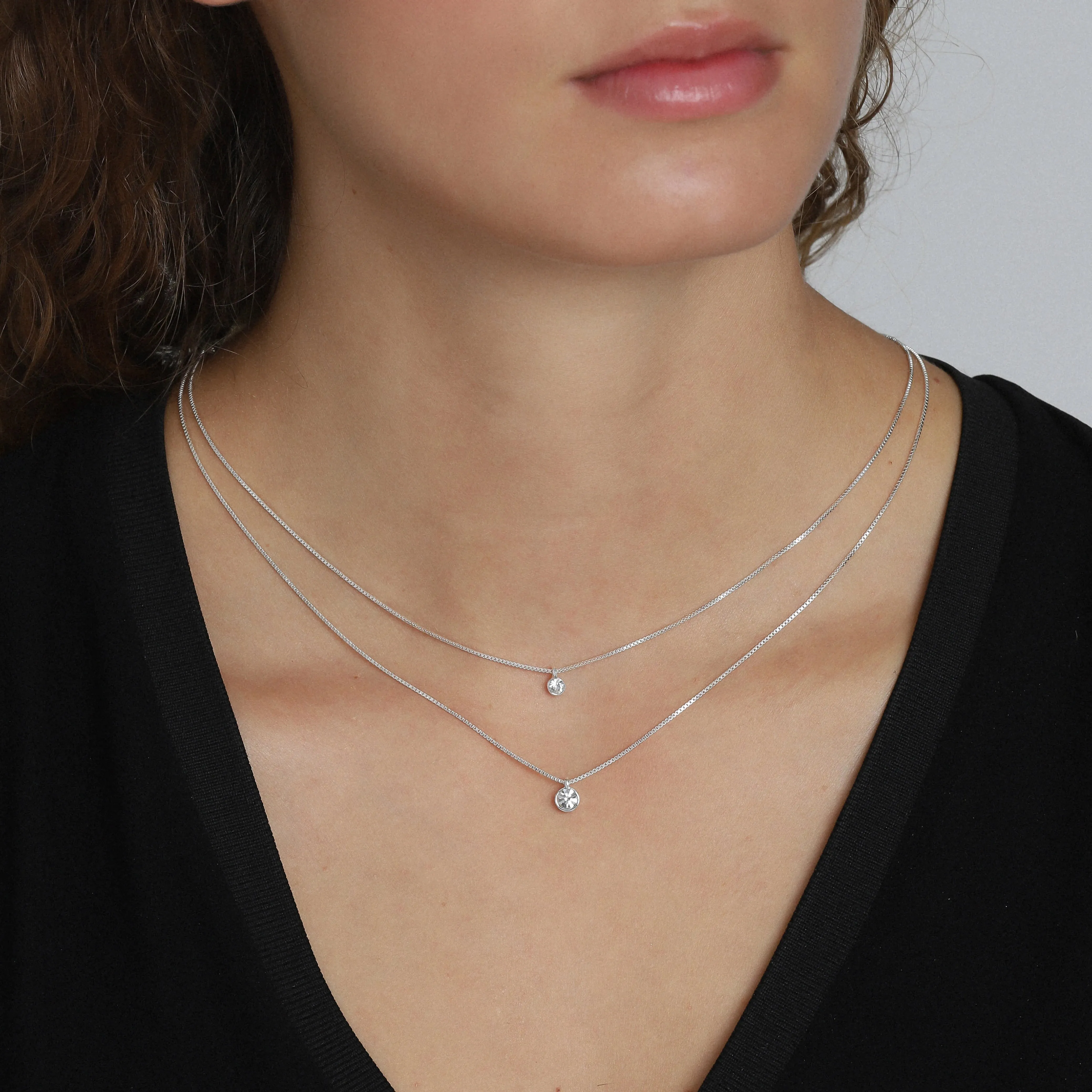 Lucia 2-in-1 Crystal Necklace sold by Bella Chic product image thumbnail 2