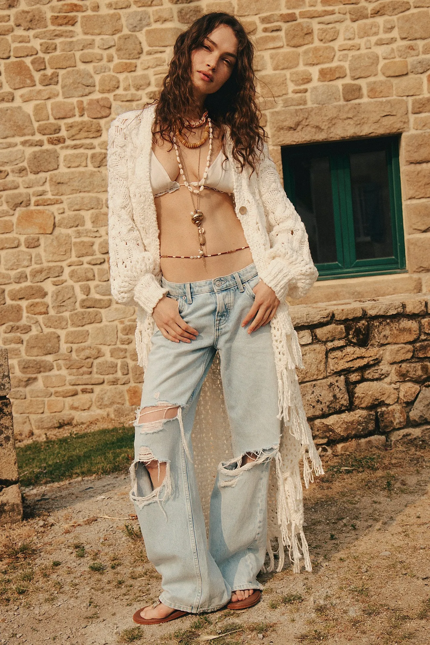 Tennessee Low-Rise Boyfriend Jeans sold by Bella Chic product image thumbnail 3