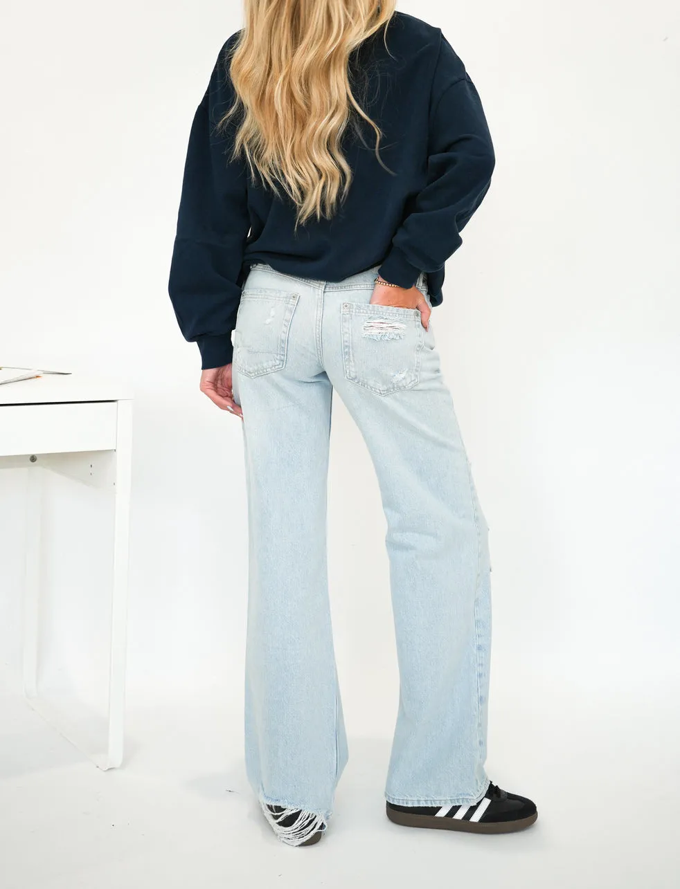 Tennessee Low-Rise Boyfriend Jeans sold by Bella Chic product image thumbnail 2