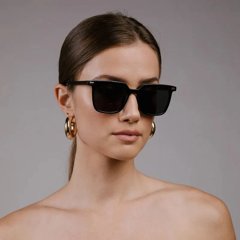 Shady Lady Devon II sold by Bella Chic product image thumbnail 3