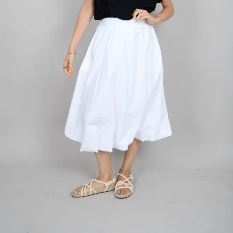 Blurra Balloon Skirt | White sold by Bella Chic