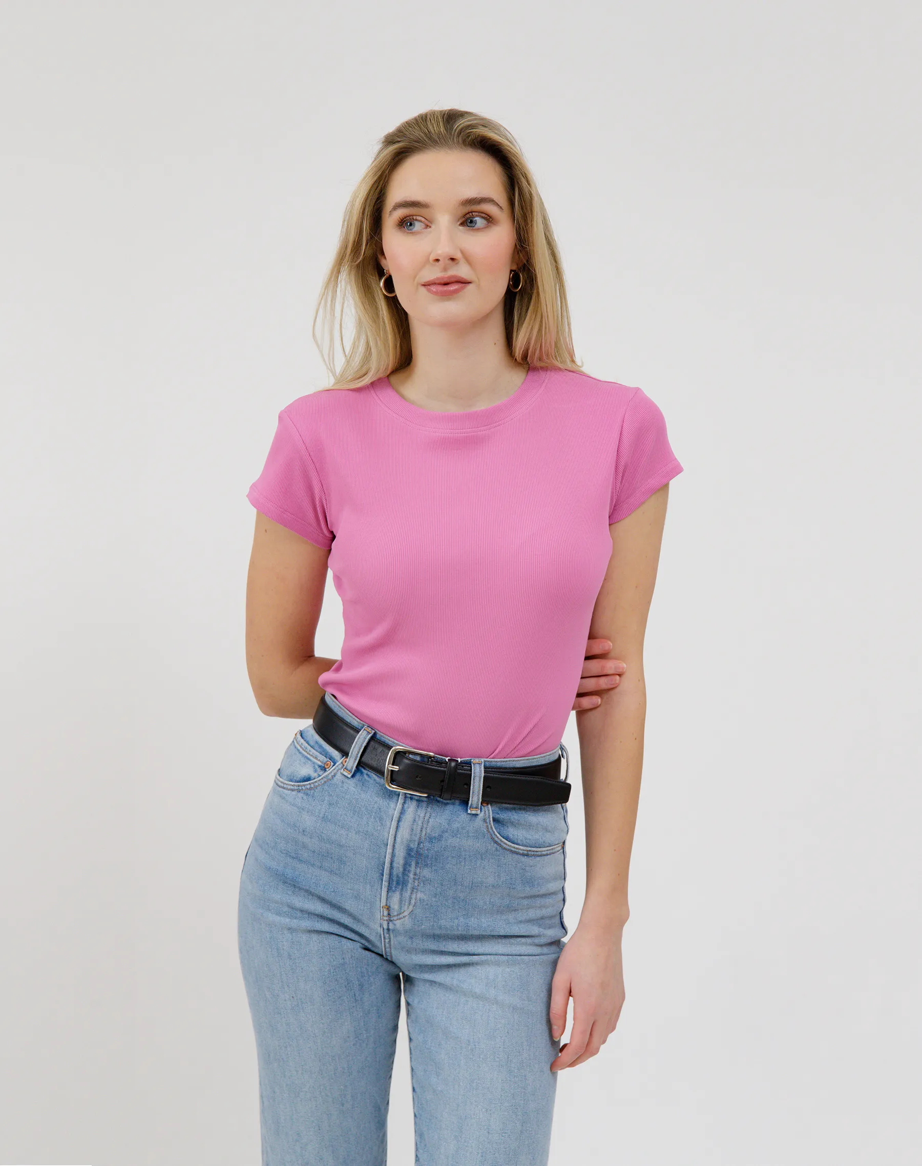 The Ribbed Fitted Tee sold by Bella Chic product image thumbnail 5