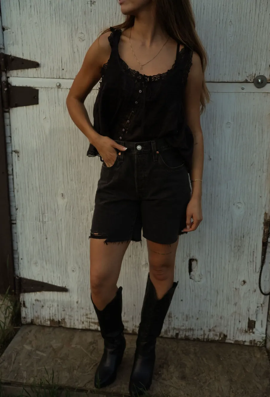 501 Mid Thigh Short sold by Bella Chic product image thumbnail 2