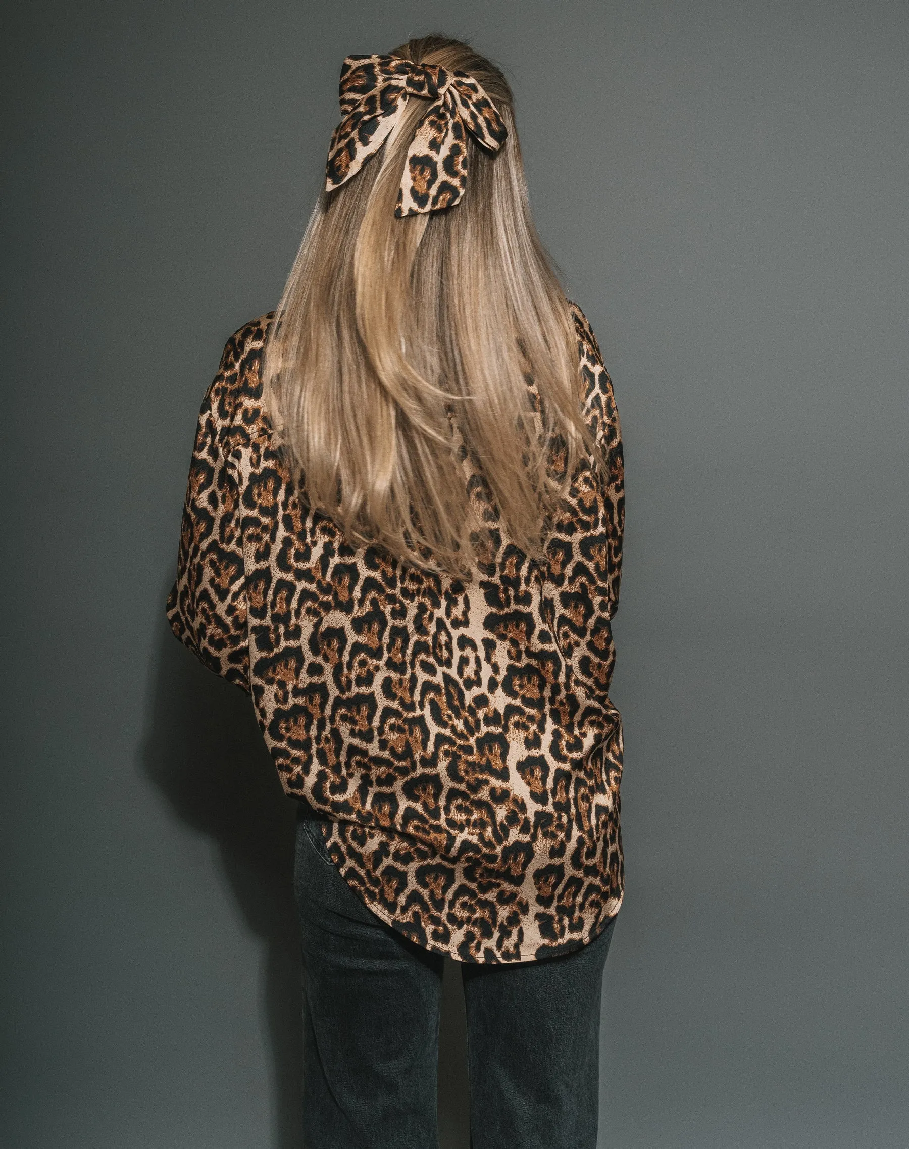 Large Satin Hair Bow sold by Bella Chic product image thumbnail 3