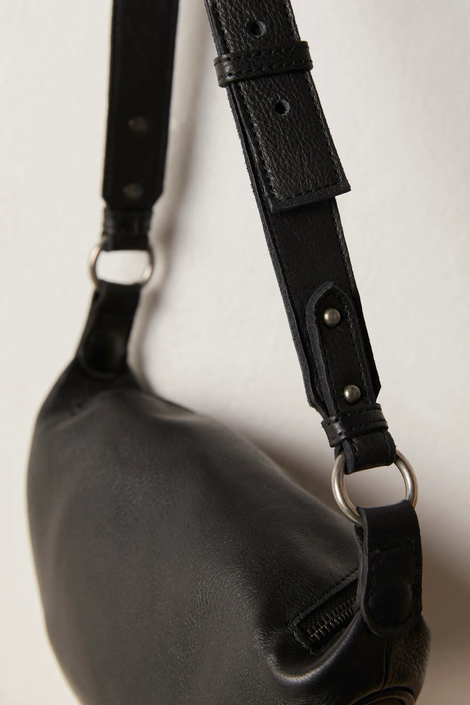 Palmer Crossbody sold by Bella Chic product image thumbnail 3