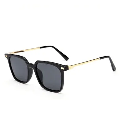 Dylan Sunglasses | Black sold by Bella Chic product image thumbnail 4