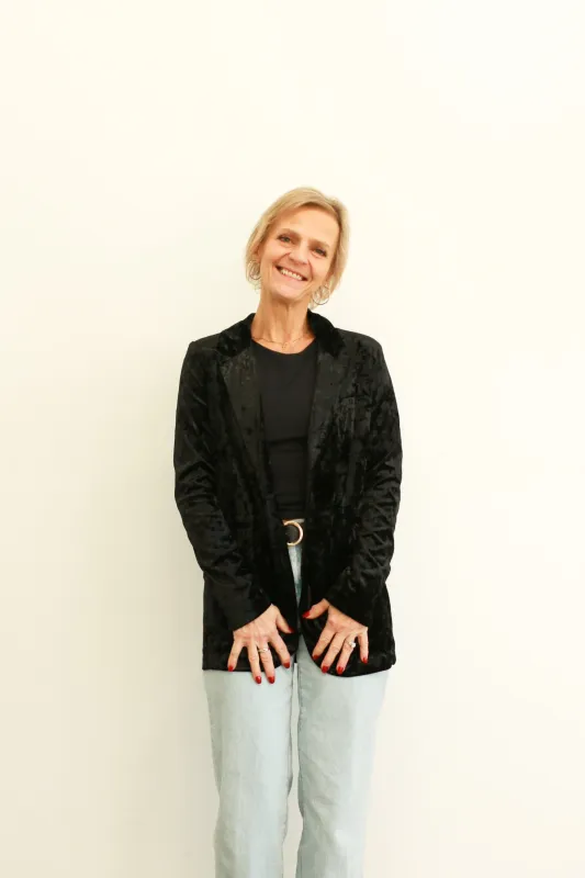 Alexis Velvet Blazer | Black sold by Bella Chic