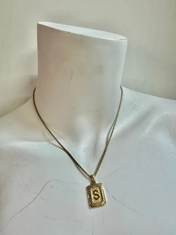 Bella Initial Tag Necklace | Chunky Box Chain sold by Bella Chic