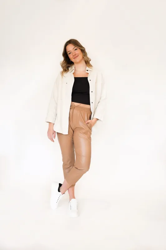 Fleetwood Pant | Nougat sold by Bella Chic
