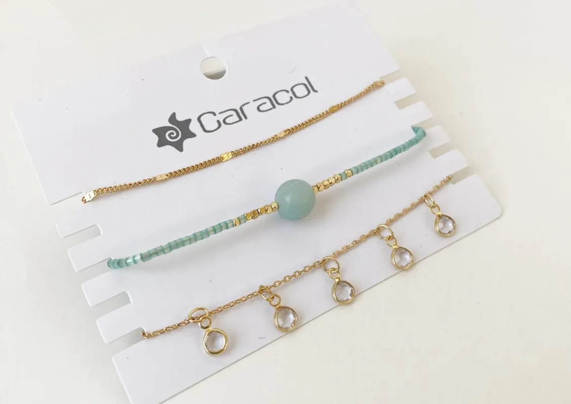 Delicate Bracelet | Turquoise & Gold made by Bella Chic
