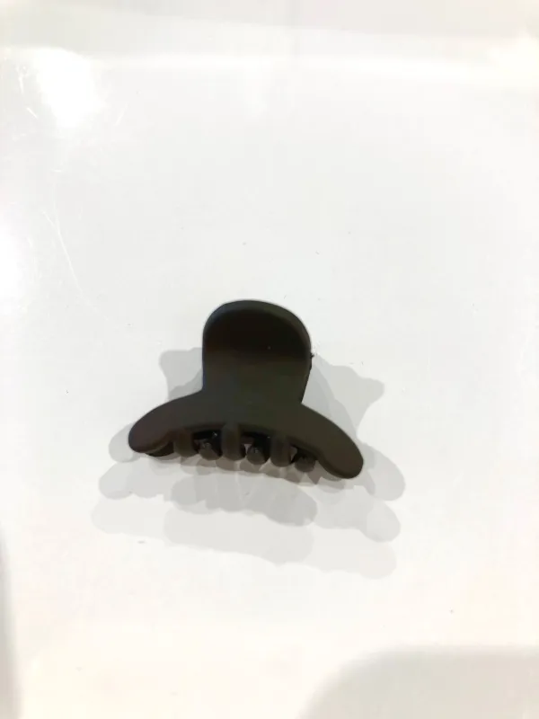 Claw Clip Mini | Doll made by Bella Chic