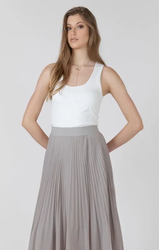 Scoopneck Tank sold by Bella Chic