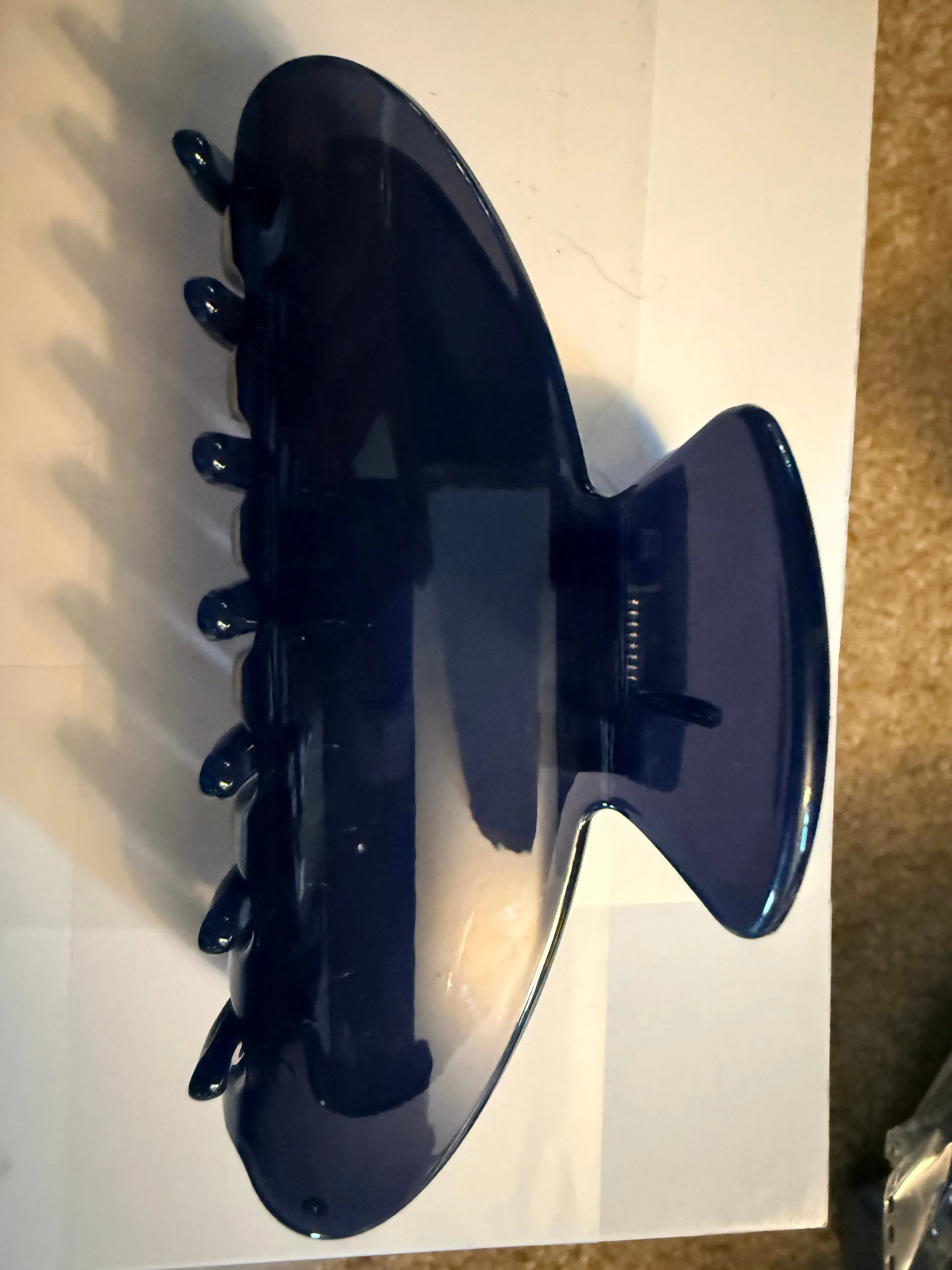 Classic Claw Clip sold by Bella Chic product image thumbnail 2