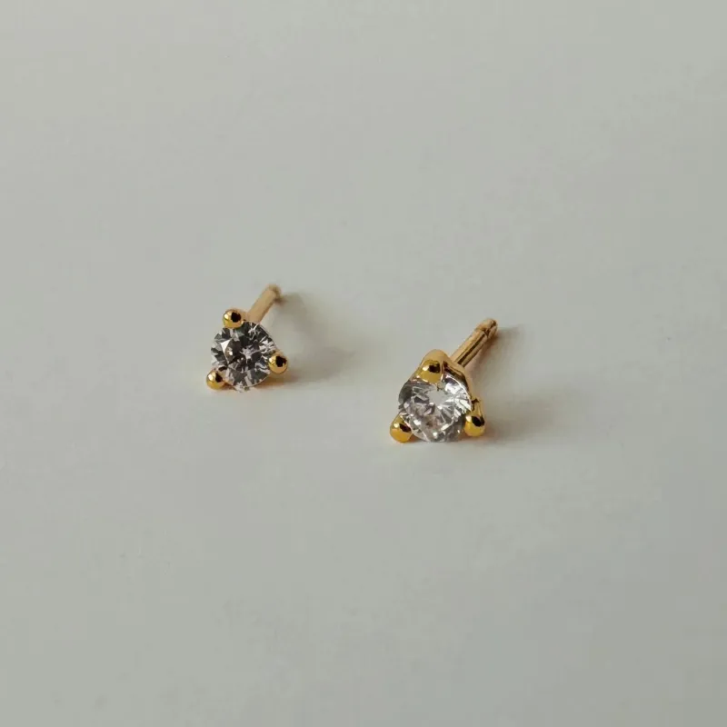 Stone Studs | White made by Bella Chic