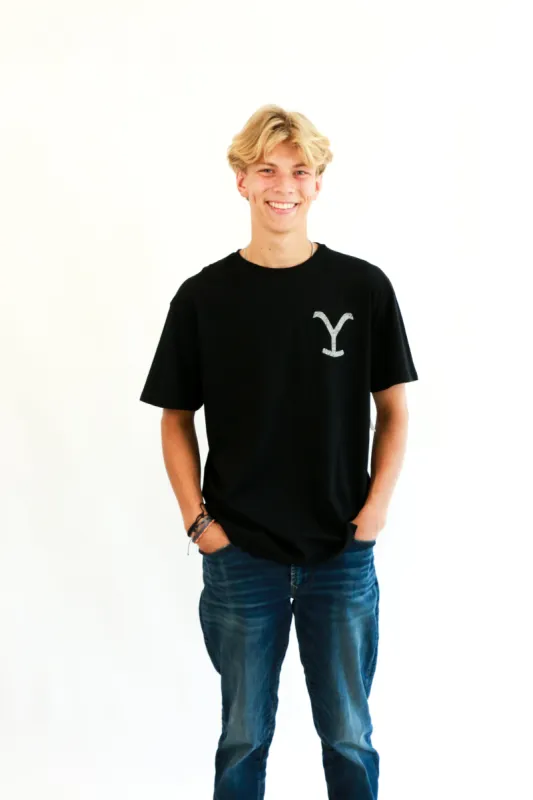 Graphic Tee Yellowstone Dutton Oval | Black sold by Bella Chic