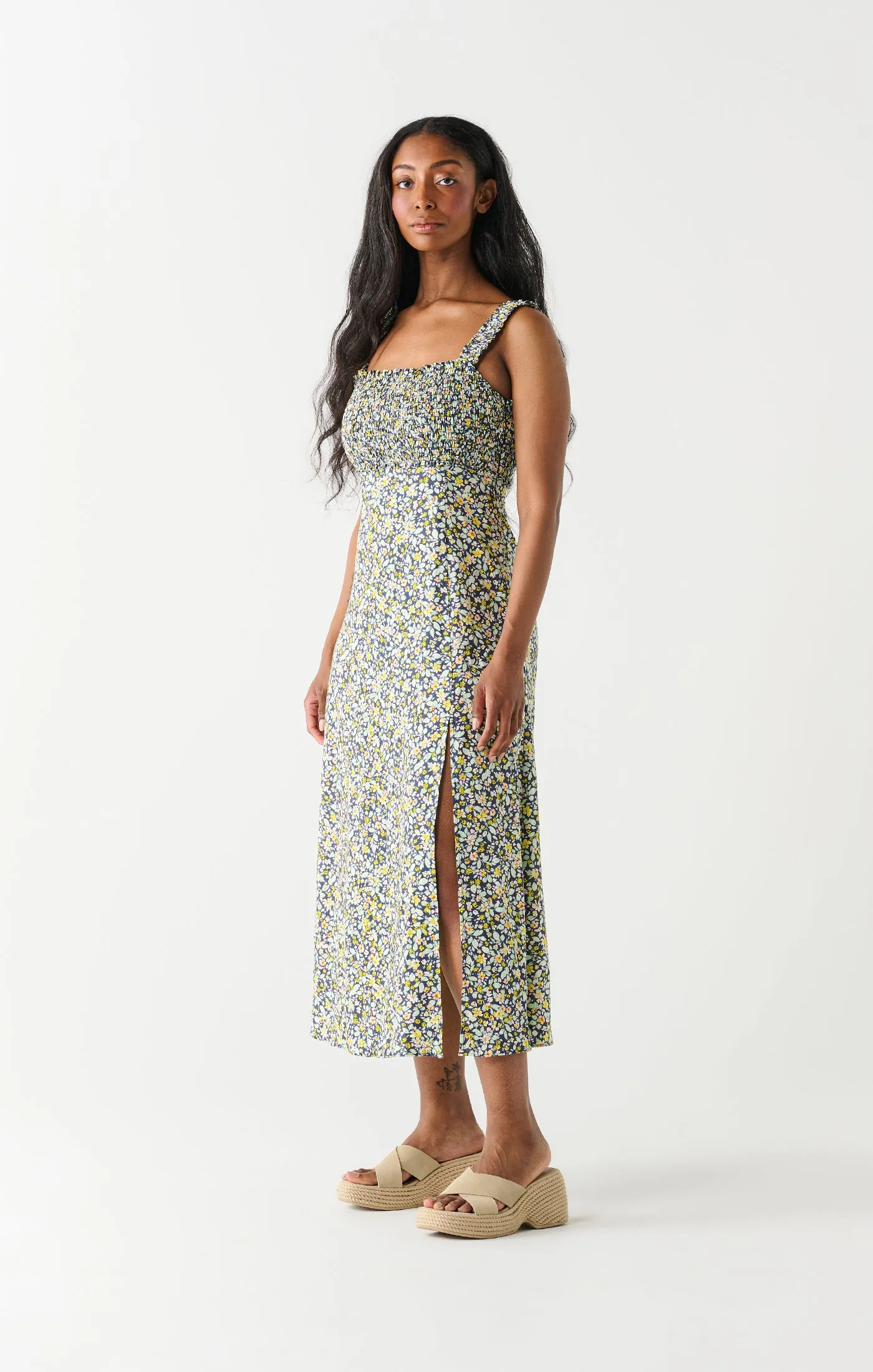 Smocked Bodice Linen Maxi Dress | Navy/Mint Floral sold by Bella Chic product image thumbnail 2