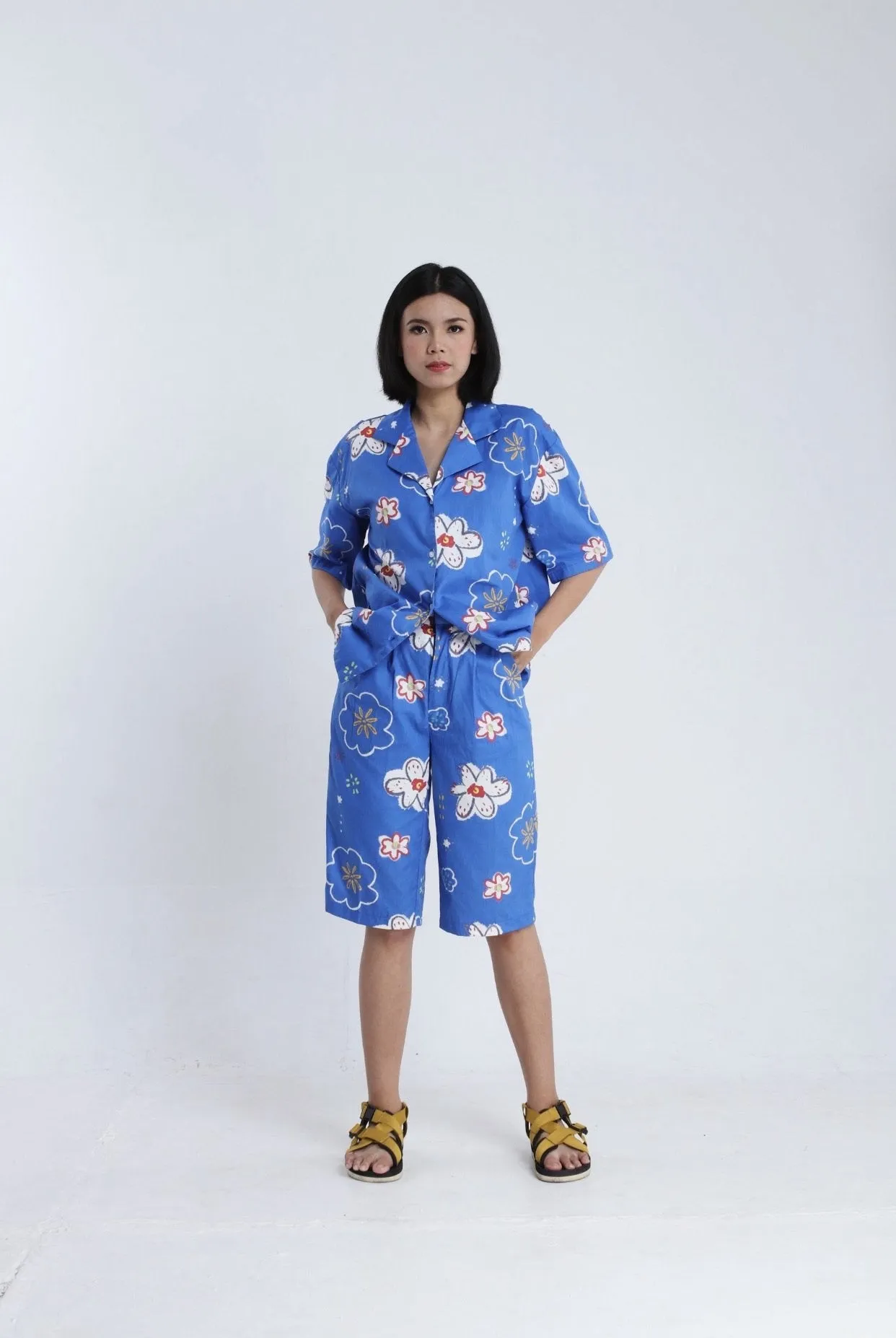 BLUE MIDI BERMUDA PANTS sold by CALLA THE LABEL product image thumbnail 2