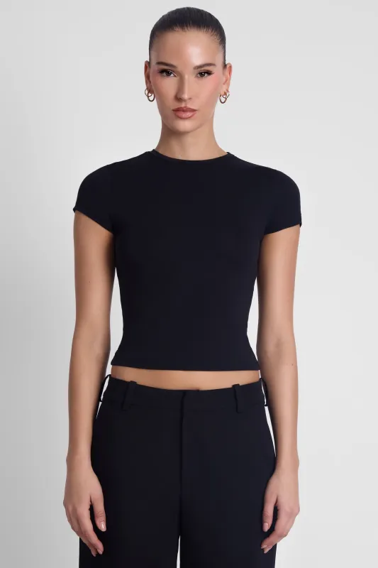 Everyday Jersey Short Sleeve Top - Black made by LEAU