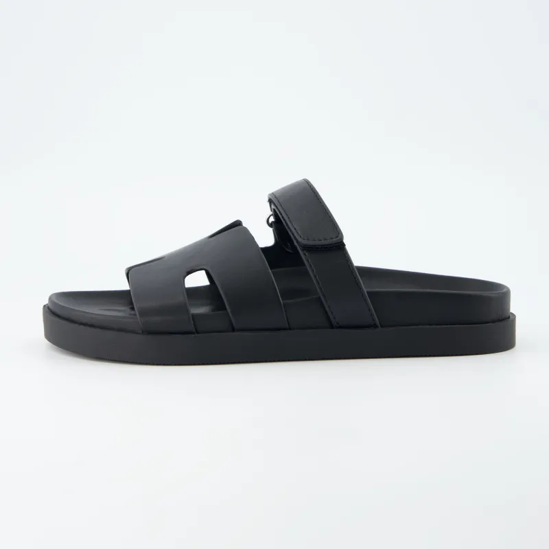 Estate Footbed Sandal made by Cushionaire
