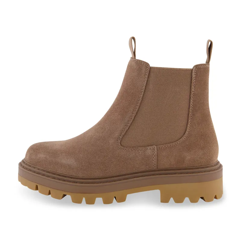 Derby Rugged Chelsea Boot made by Cushionaire