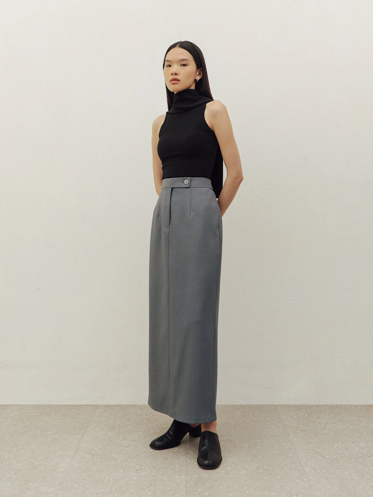 JI LONG SKIRT IN GREY sold by BLZR.ID