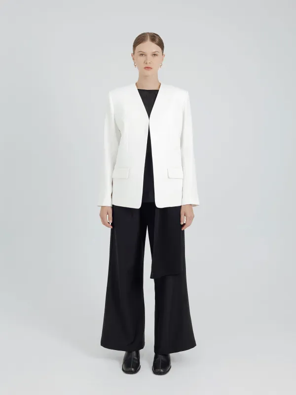 LAPELLES BLAZER IN WHITE sold by BLZR.ID