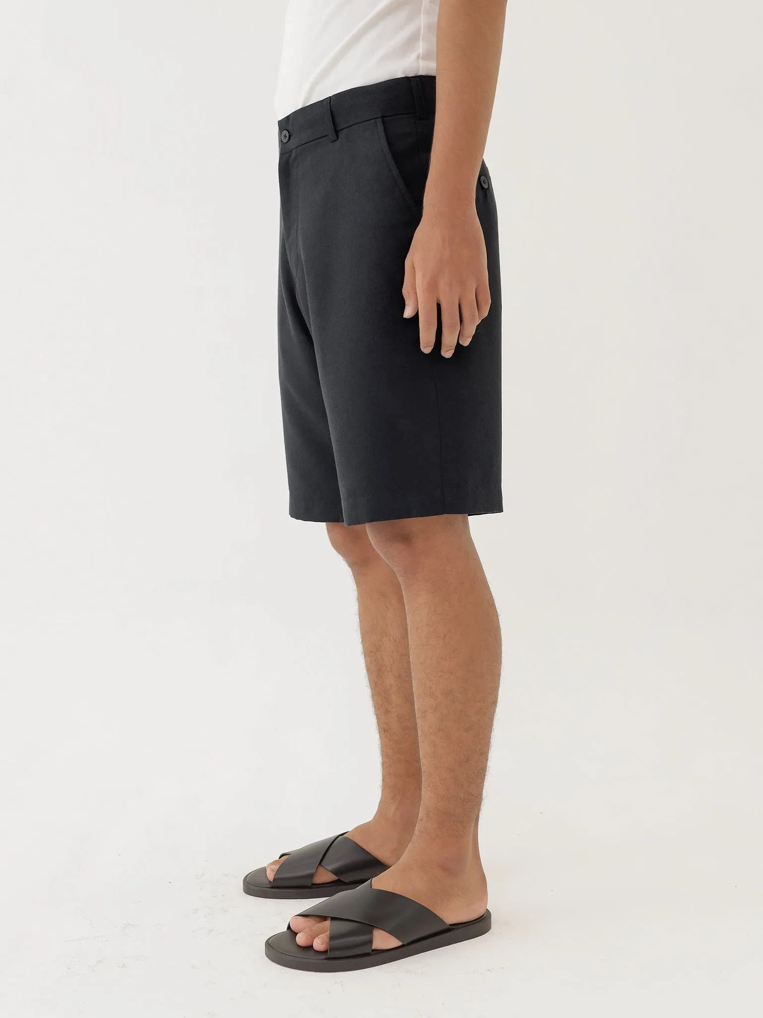 🌳 LINEN SHORTS IN BLACK sold by BLZR.ID product image thumbnail 3