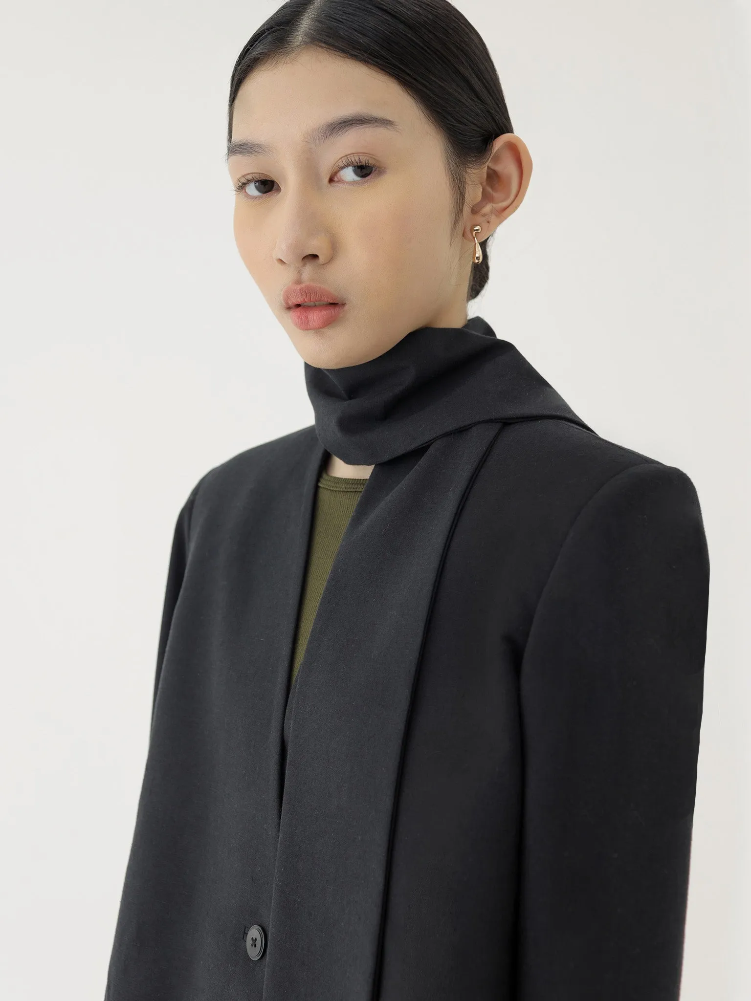 🌳 LINEN SCARF IN BLACK sold by BLZR.ID product image thumbnail 4