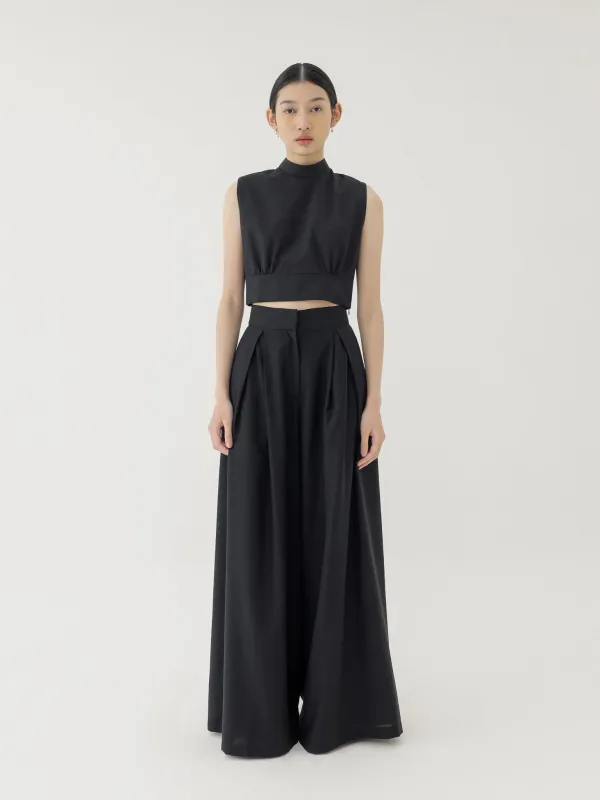 🌳 LINEN CROP TOP IN BLACK sold by BLZR.ID