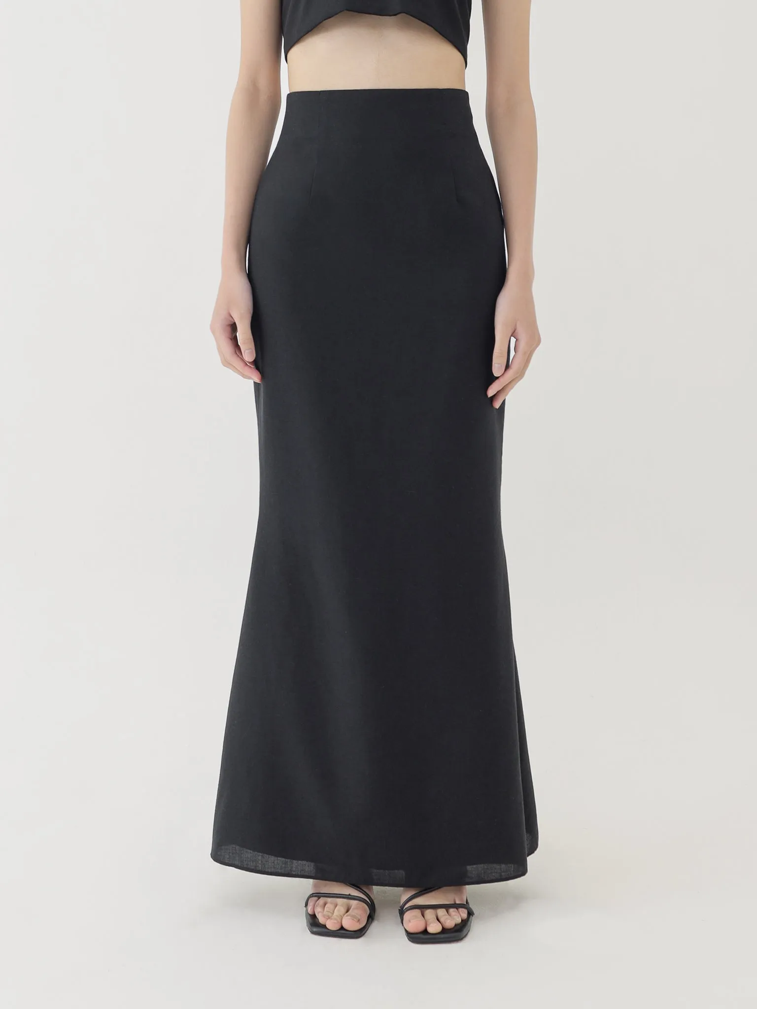 🌳 LINEN MERMAID SKIRT IN BLACK sold by BLZR.ID product image thumbnail 2