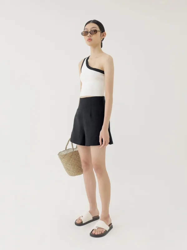 🌳 LINEN SHORTS IN BLACK sold by BLZR.ID
