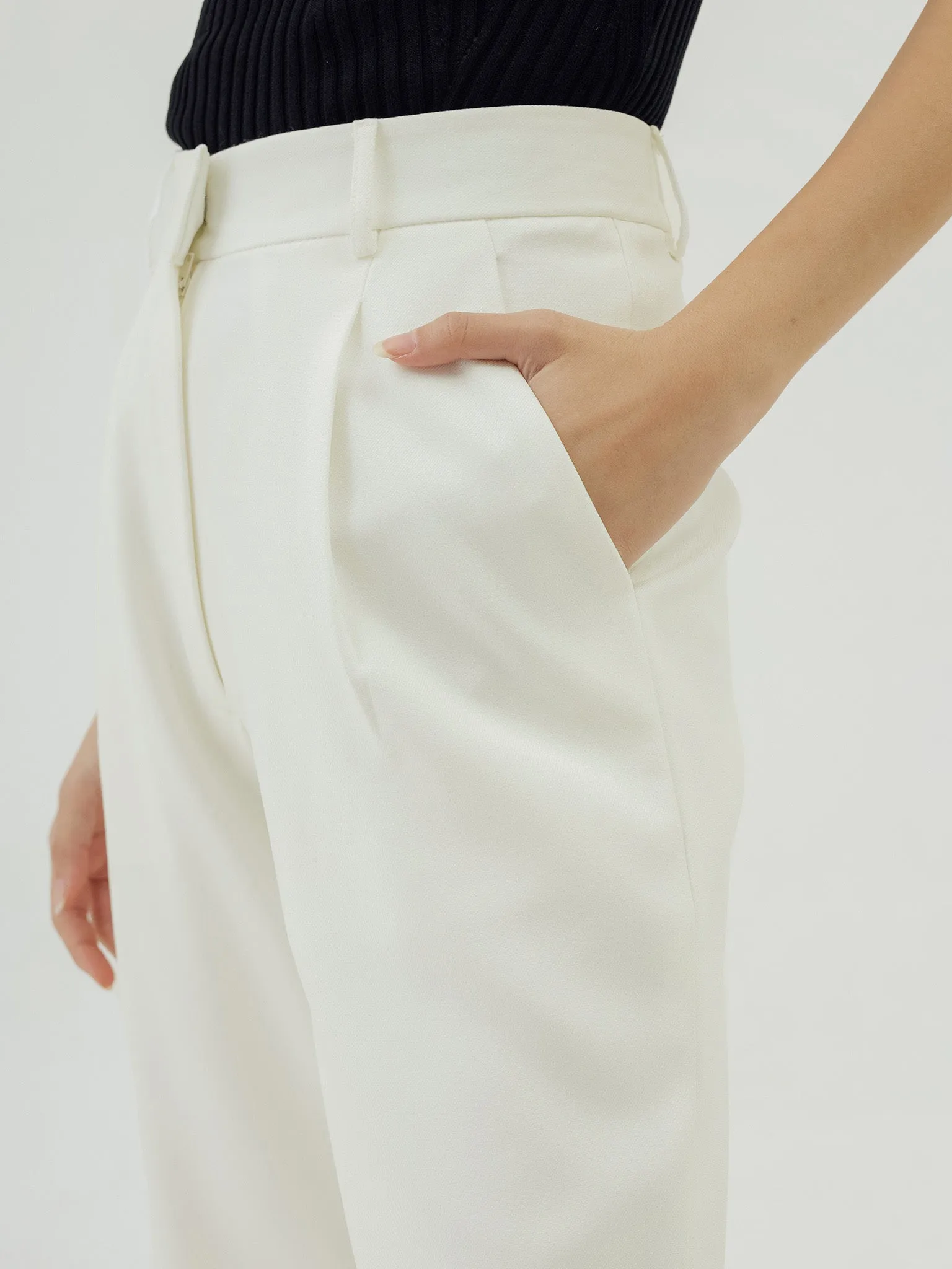 OLSON WHITE PANTS sold by BLZR.ID product image thumbnail 5
