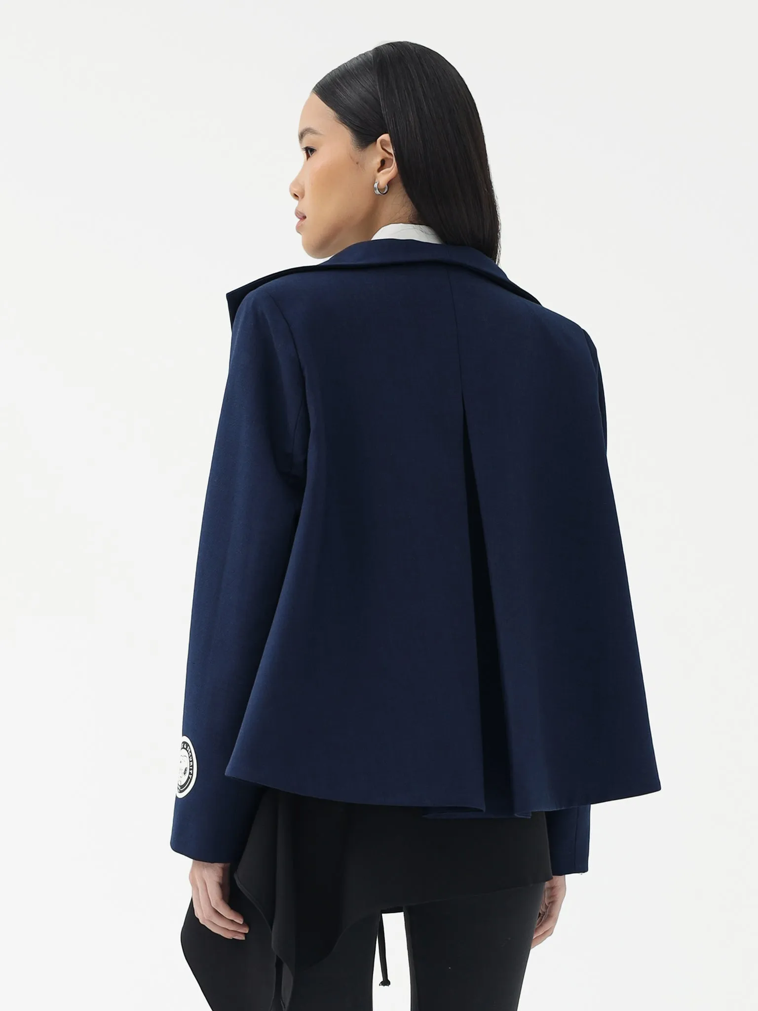 BLZR.ID X PEANUTS SNOOPY HUG COAT sold by BLZR.ID product image thumbnail 4